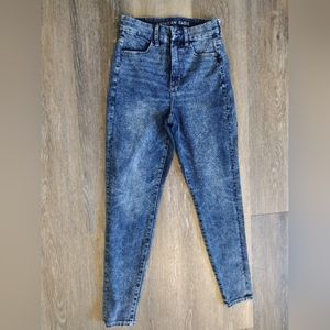 American eagle women's jeans size 4 super high rise